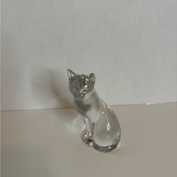 Crystal Lenox 1993 Cat Figurine. Clear crystal. No box. Approx. 4 1/2” tall. (3) - Picture 2 of 4
